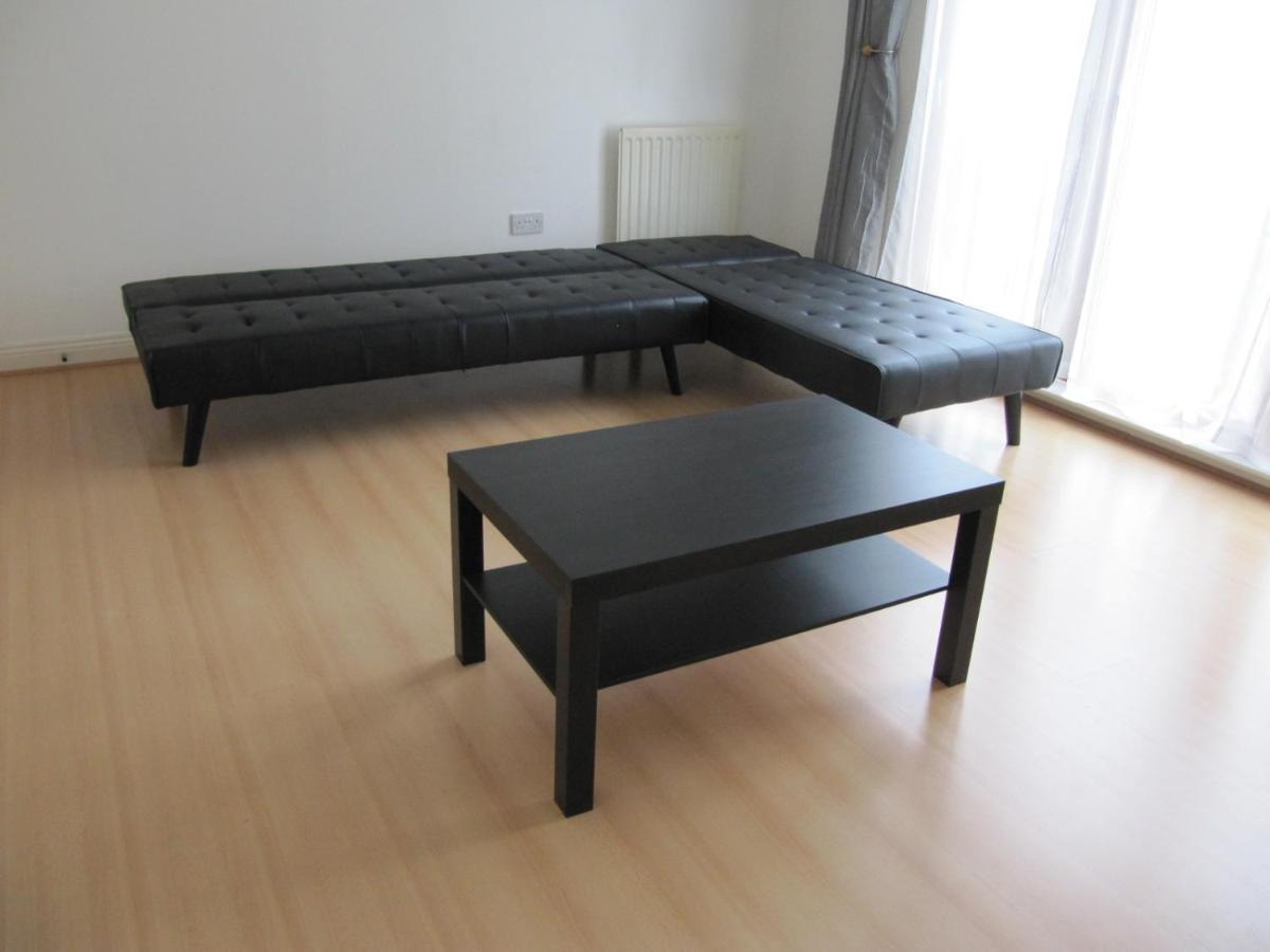 Cozy Off Road 2 Bedroom Cottage Apartment With Free Wi-Fi And Private Parking Glasgow Eksteriør billede