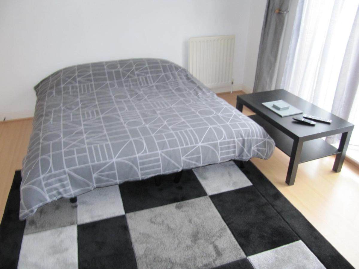 Cozy Off Road 2 Bedroom Cottage Apartment With Free Wi-Fi And Private Parking Glasgow Eksteriør billede