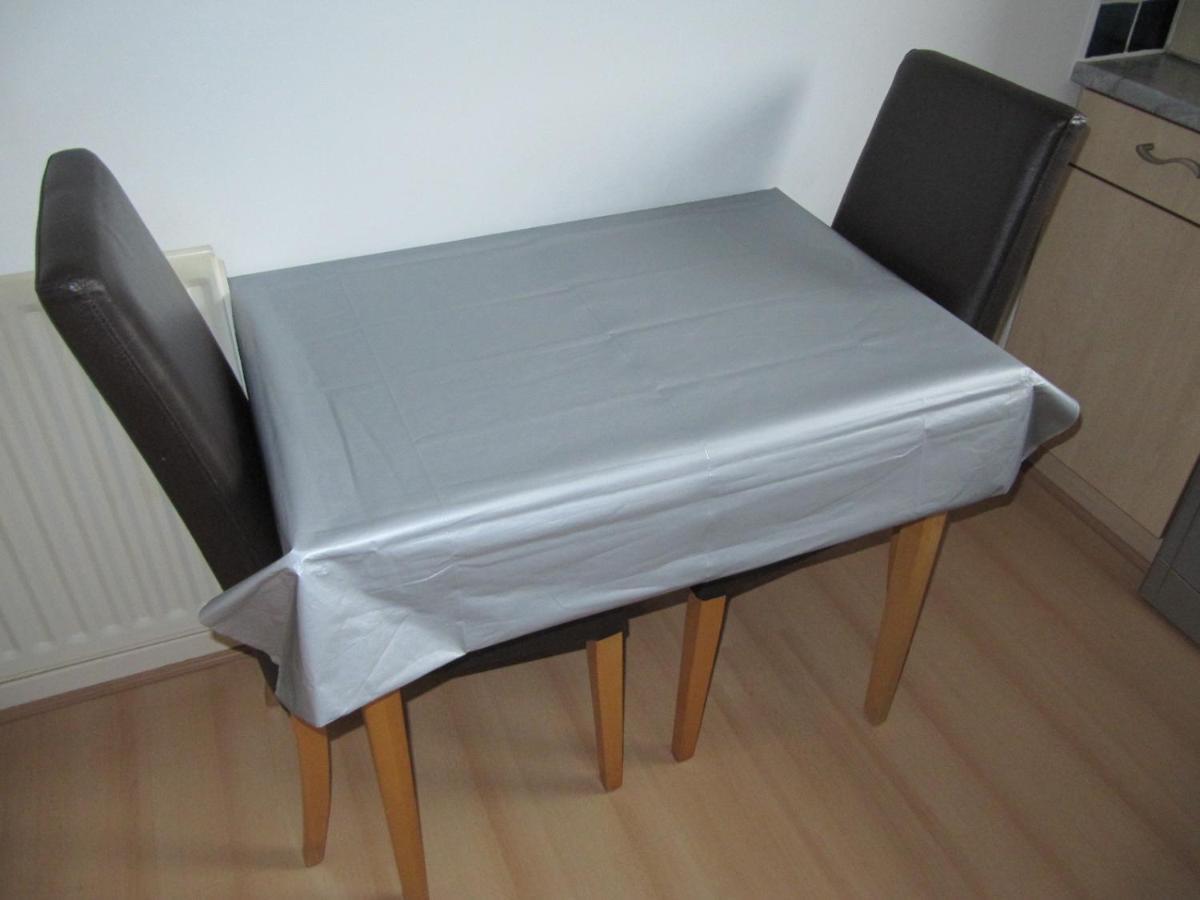Cozy Off Road 2 Bedroom Cottage Apartment With Free Wi-Fi And Private Parking Glasgow Eksteriør billede